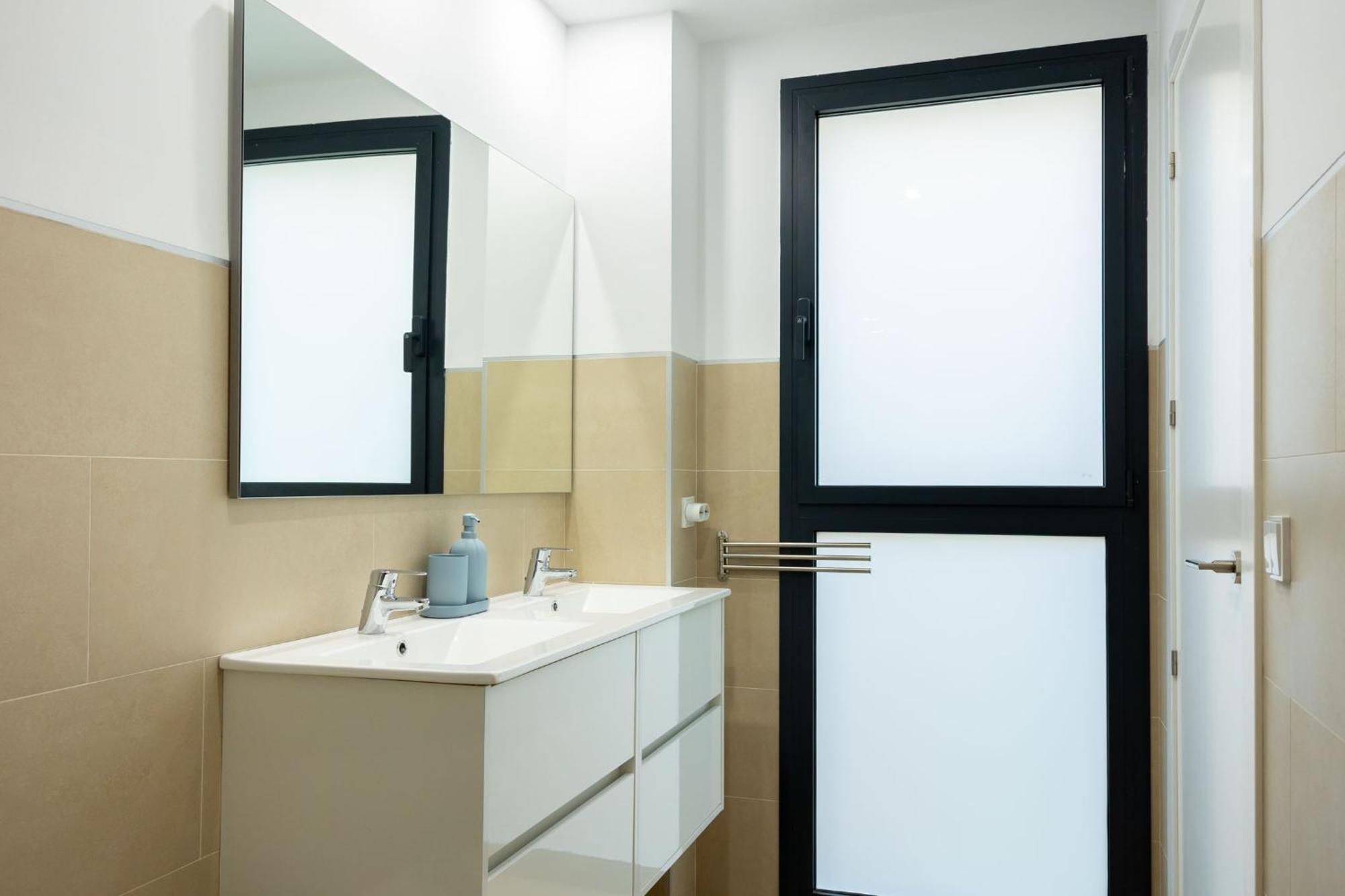Charming 2 Bedroom Apartment By Torre Del Oro By Ocityzen Севілья Екстер'єр фото